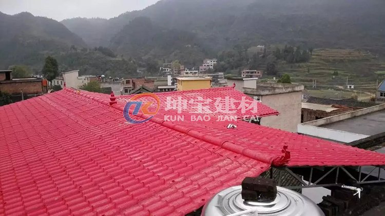 平頂樓房屋頂搭建合成樹(shù)脂瓦大棚
